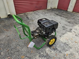 John Deer Pressure Washer