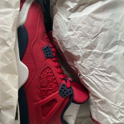 Jordan 4 