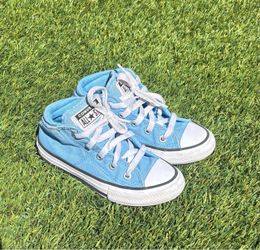 Lil’ Kids Carolina Blue Converse Size 11 $7