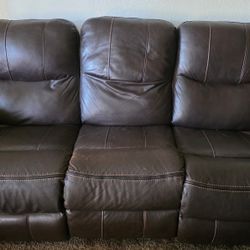 Brown Leather Couches .