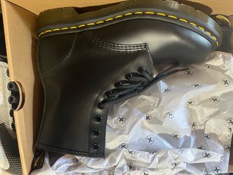 Doc martens woman