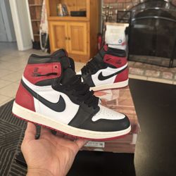 Men Air Jordan 1 Retro High OG Black Toe Reimagined Size 8