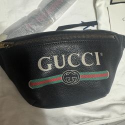 Gucci Cross Body Bag