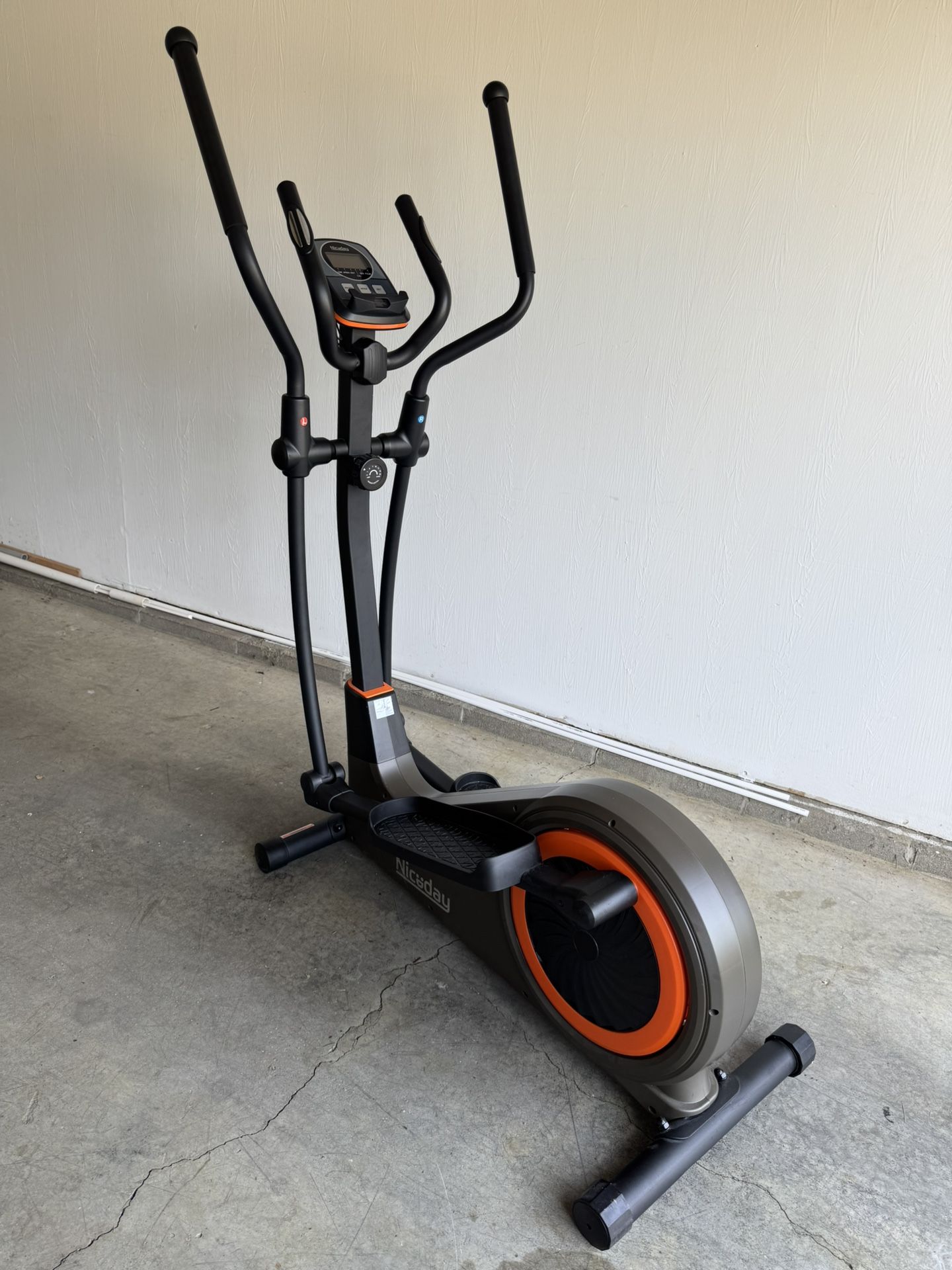 Niceday Elliptical Machine