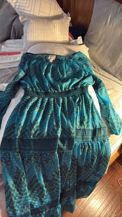 Women’s dress size M