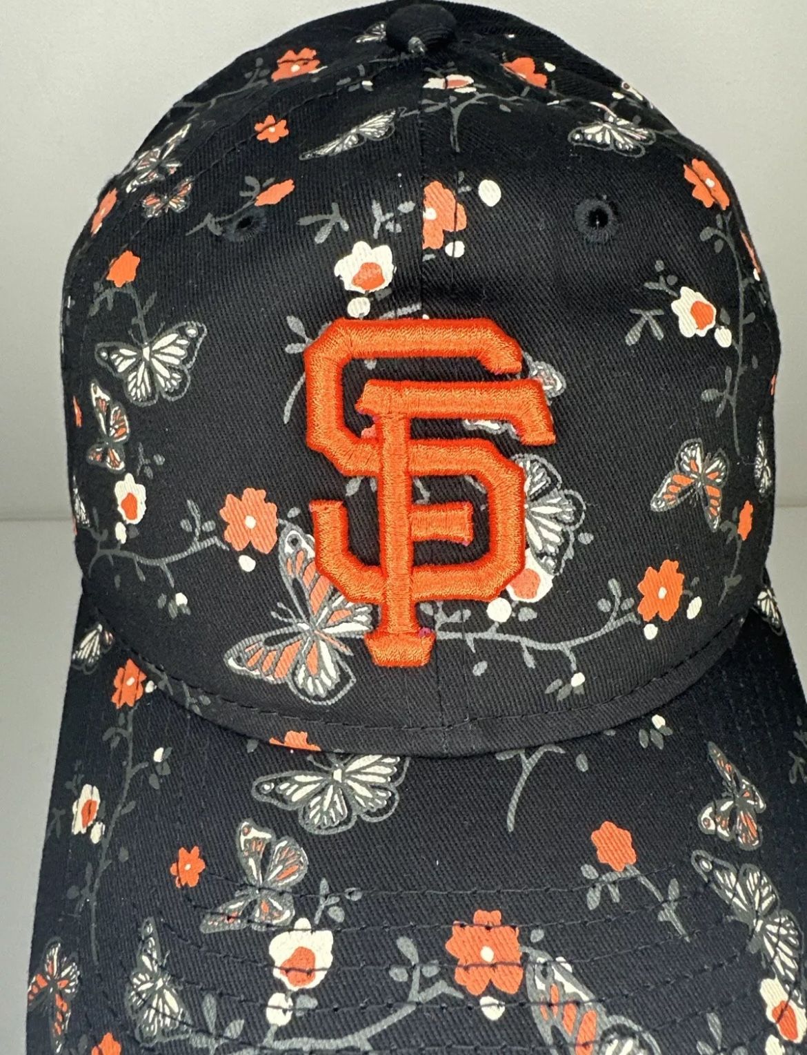 Women’s San Francisco Giants Hat Brand New Butterflies