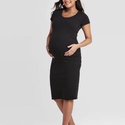 🖤Black Maternity Dress Size Medium Can Fit Large🖤