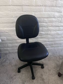 Height Adj, desk and chair
