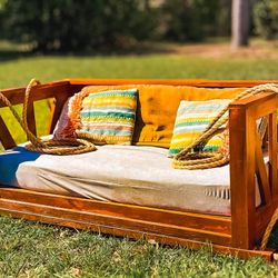 Porch Swing & Daybed