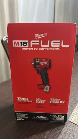 Milwaukee M18 FUEL Compact Impact Wrench