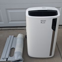 De'Longhi Pinguino 4-in-1 Portable AC & Heater 12,500 BTU, 500 sq. ft. With Remote