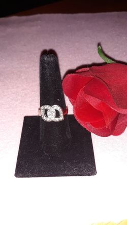 Beautiful ladies ring