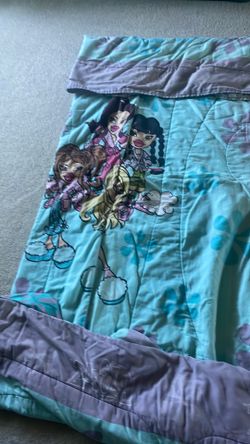Twin size comforter
