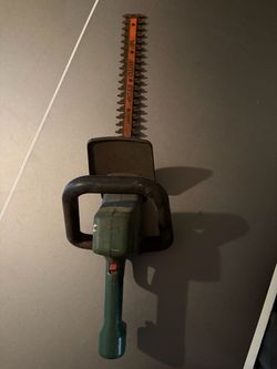 ELECTRIC HEDGER