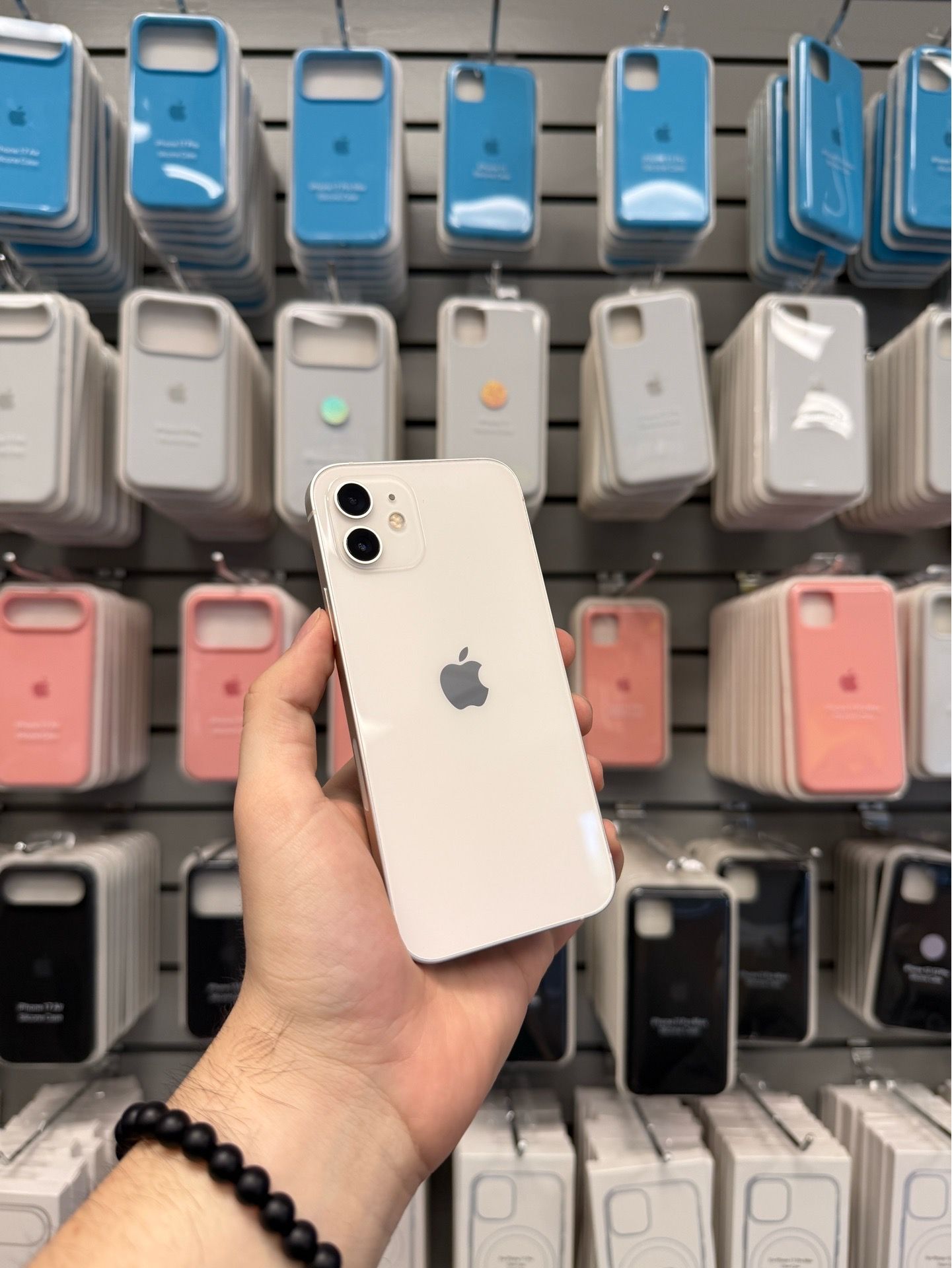 iPhone 12 Unlocked 64GB - White