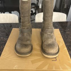 Women’s Ugg Boots Size 8