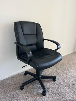 Black Desk Chair