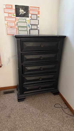 Dresser