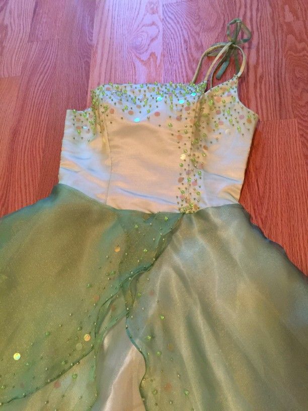 Size 4, Prom Dress Evening Gown