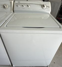 Large capacity Kenmore washer