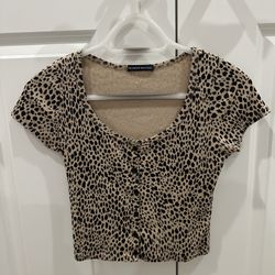 Brandy Melville Women’s Patterned Crop-Top