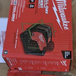 Milwaukee
M12 12-Volt Lithium-Ion Cordless Green 125 ft. Cross Line and Plumb Points Laser Level (Tool-Only)