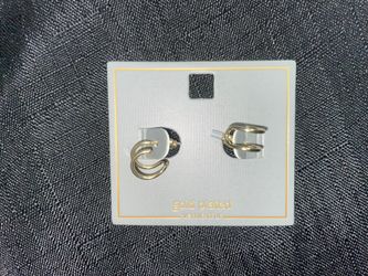 Vernis d’or gold platted mini hoop earrings