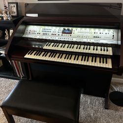 Lowery Fanfare Organ