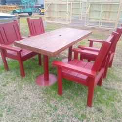 Used But Great Condition 5 Foot Very Heavy Metal Base Table Set