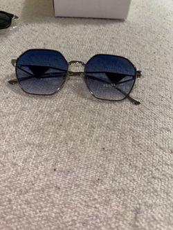 Prada sun glasses