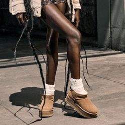 UGG Classic Ultra Mini platform boots in chestnut