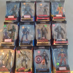 12 Marvel Legends 
