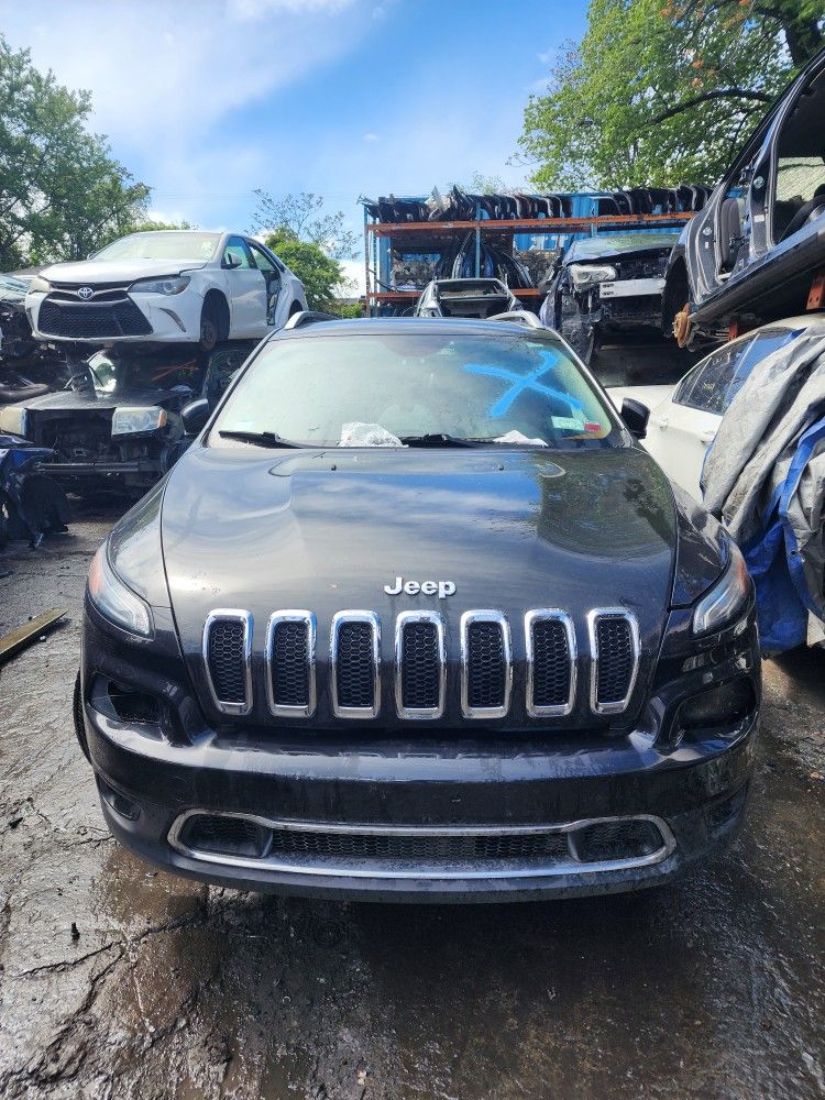 Jeep Cherokee Limited 2014 (contact info removed) PARTS