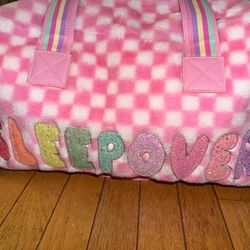 MISS GWEN’S OMG ACCESSORIES PINKWHITE FUR GINGHAM SLEEPOVER TRAVEL OVERNIGHT BAG