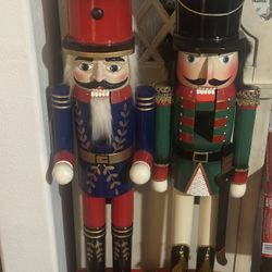 3 Ft Nutcrackers