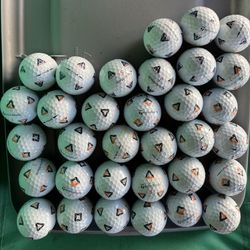 Taylormade TP5x Pix Golf Balls 