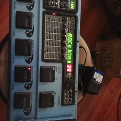 BNX3 Bass multi effect w drum machine 