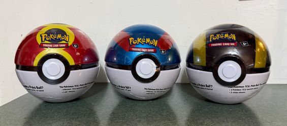 Pokemon Pokeball tin.