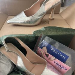 Susany Silver Heels Sz 7.5 
