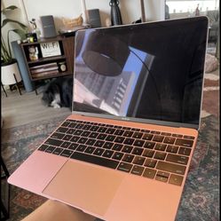Macbook Rose Gold - Like New