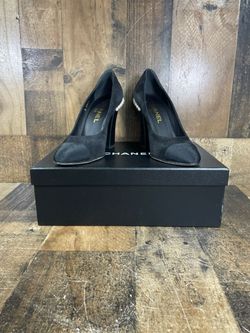 Chanel Black 18C Suede Pearl CC Pumps (A1D003697)