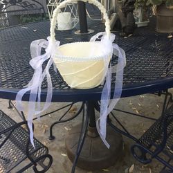 2x Flower Girl Baskets