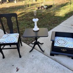 Vintage sitting area bundle for you and your little 🥰