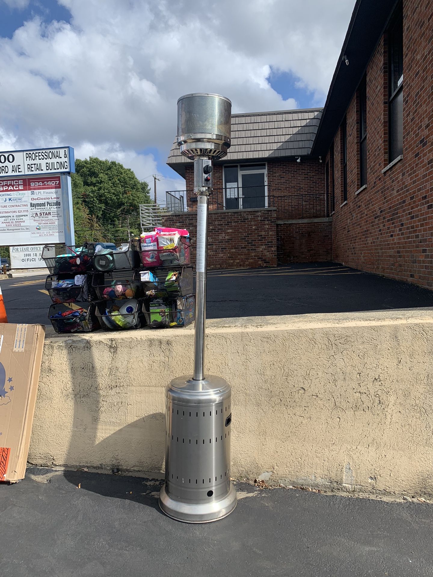 Amazon Basics 46,000 BTU Outdoor Propane Patio Heater with Wheels