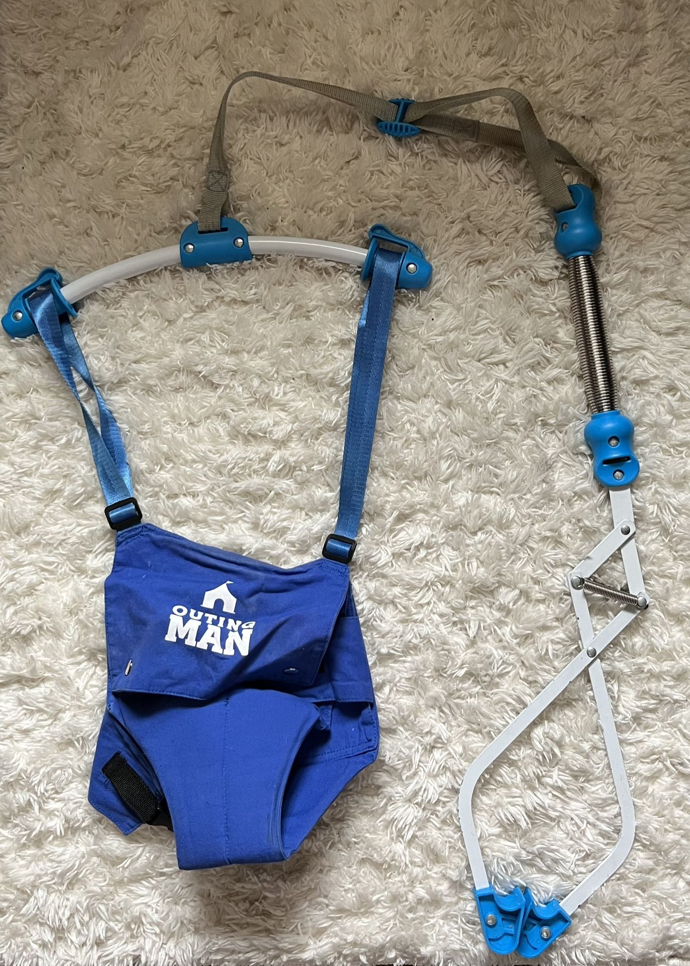 Outing Man, Baby Hanging Jumper