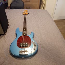 Sterling Stingray Bass And Rumble 25 Amp.