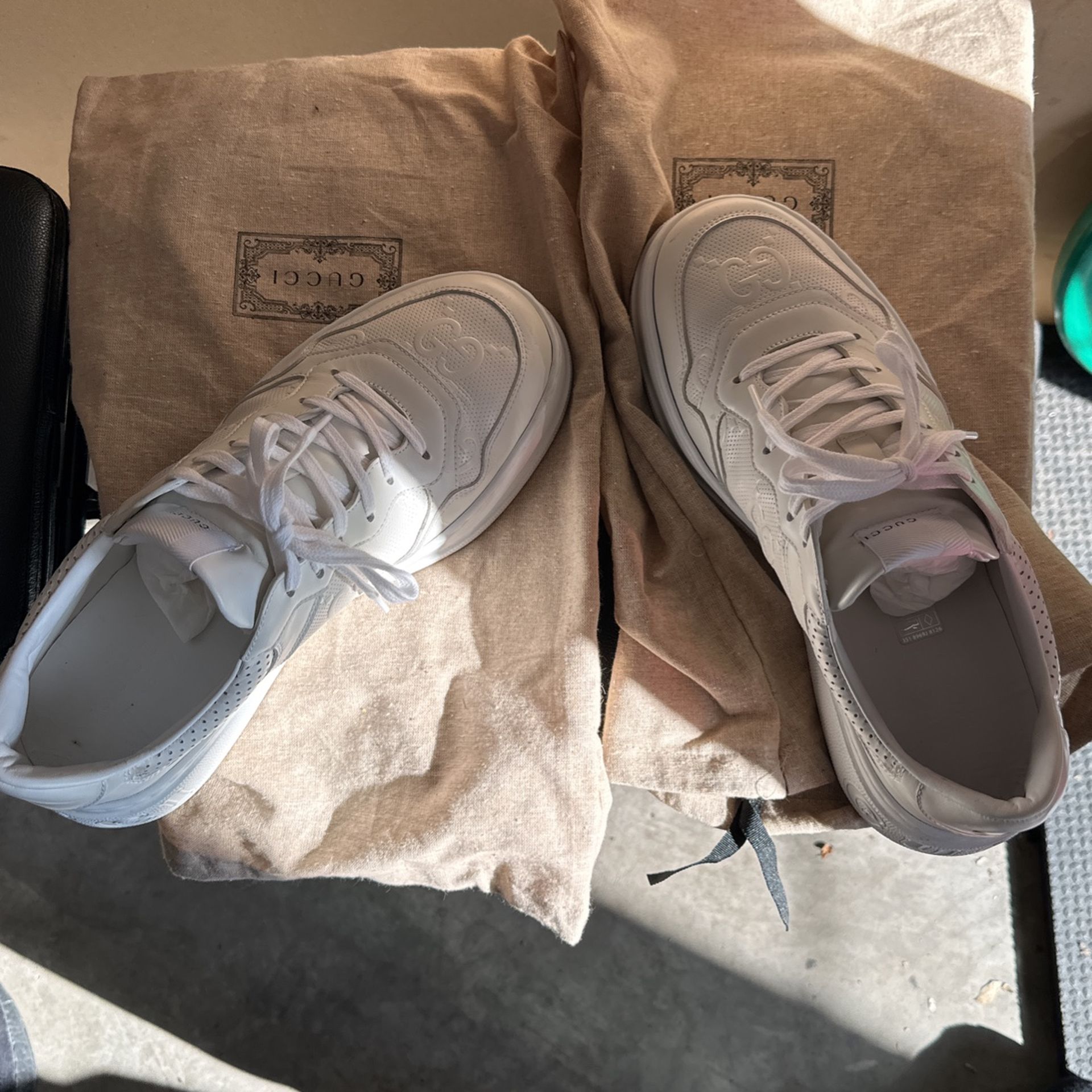 Men’s gucci gg sneaker shoes size 10 US