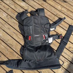 Baby Bjorn Baby Carrier One