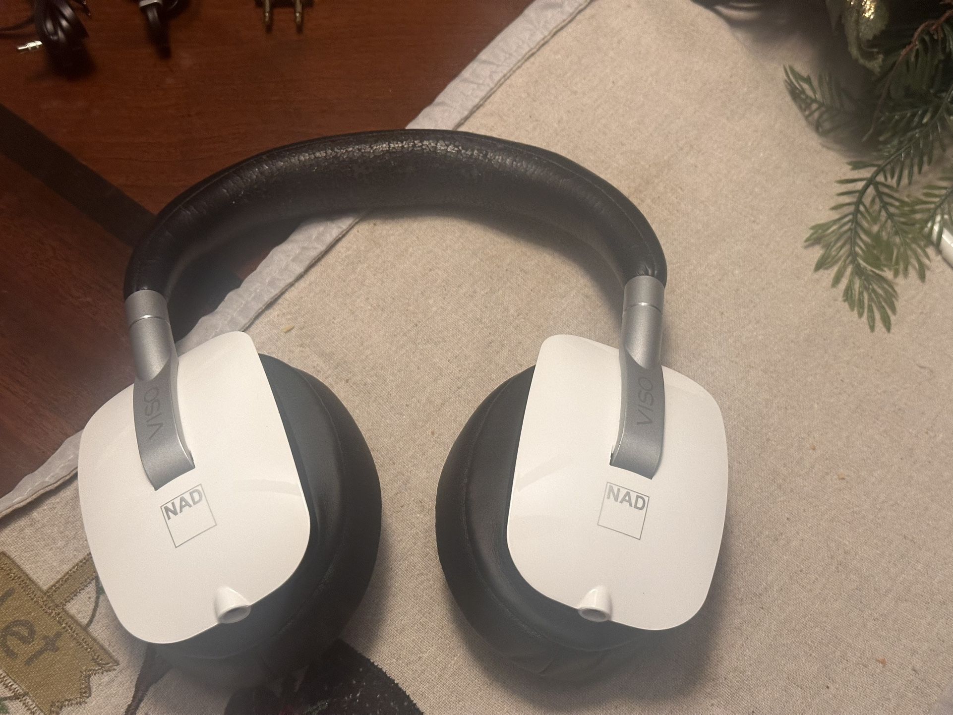NAD VISO HP50 Headphones