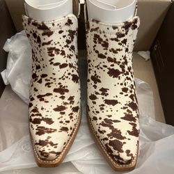 FOR SALE: Ariat Dixon Haircalf Boots – BRAND NEW in Box! 🤠🖤